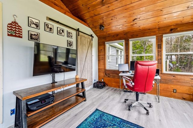 21 Nutter Circle, Barnstead, NH 03225