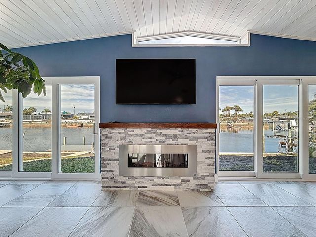 12821 2ND ISLE, Hudson, FL 34667