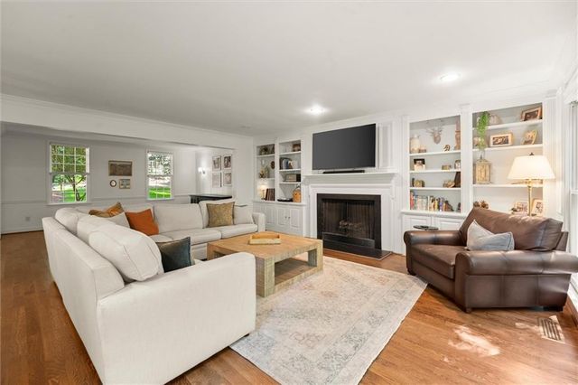 250 Spring Creek Road, Roswell, GA 30075