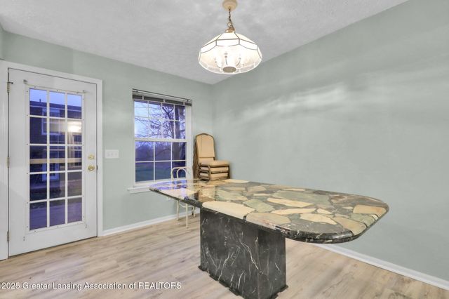 6238 Beechfield Drive, Lansing, MI 48911