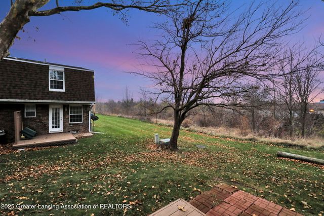 6238 Beechfield Drive, Lansing, MI 48911