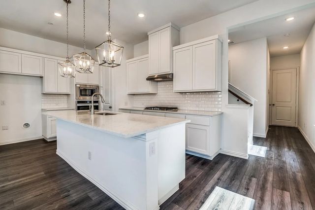 6205 Queens Path, North Richland Hills, TX 76180