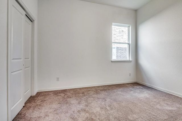 6205 Queens Path, North Richland Hills, TX 76180