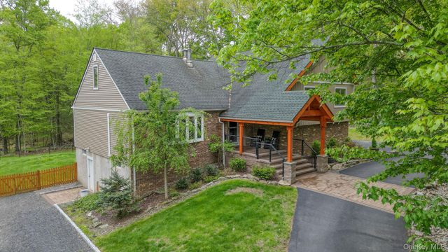 90 M And M Road, Middletown, NY 10940