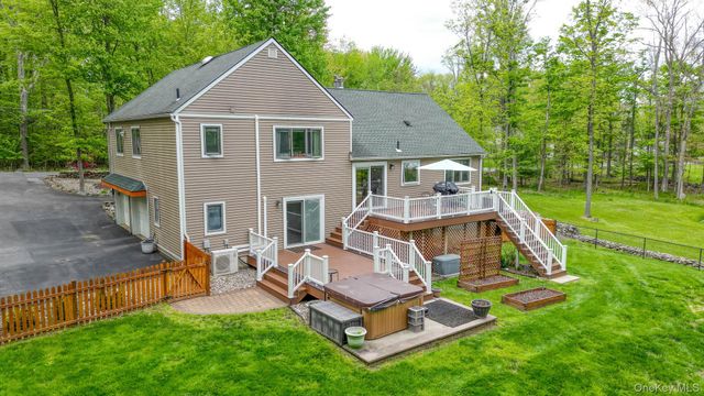 90 M And M Road, Middletown, NY 10940