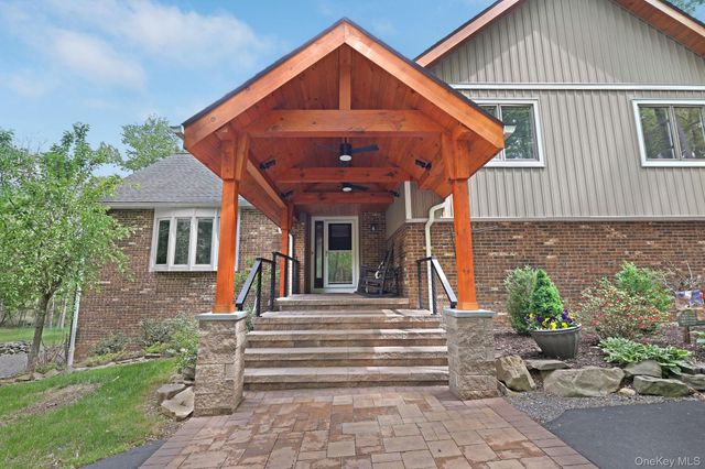 90 M And M Road, Middletown, NY 10940