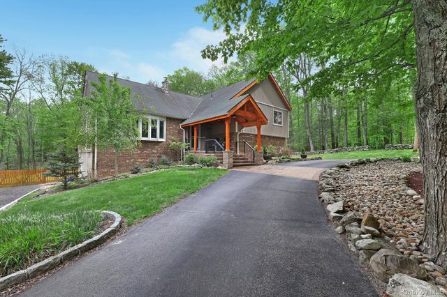 90 M And M Road, Middletown, NY 10940