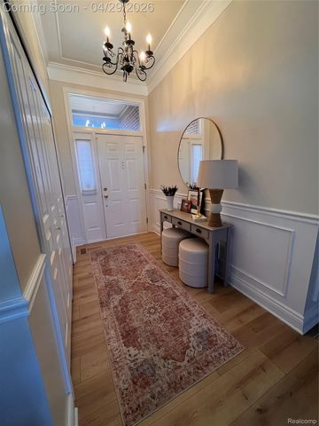 800 Saint Johns Boulevard, Lincoln Park, MI 48146