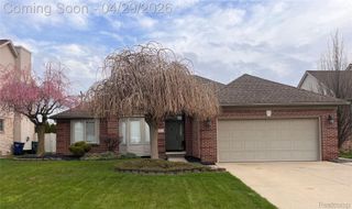 800 Saint Johns Boulevard, Lincoln Park, MI 48146