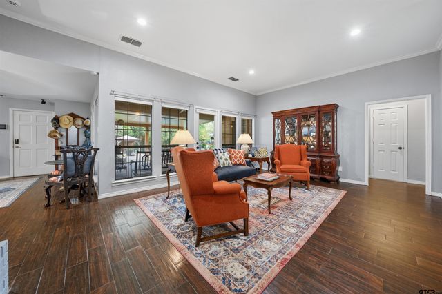 603 Country Club Circle, Athens, TX 75751