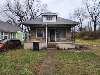 3023 Cleveland Avenue, Kansas City, MO 64128