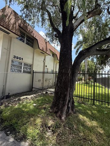 3901 SW 112th Avenue 46, Miami, FL 33165