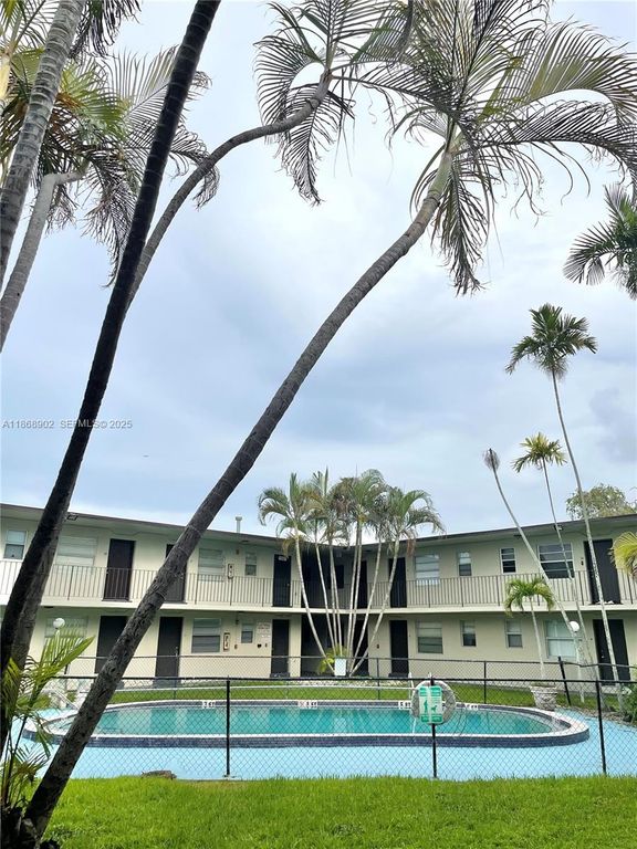 3901 SW 112th Avenue 46, Miami, FL 33165