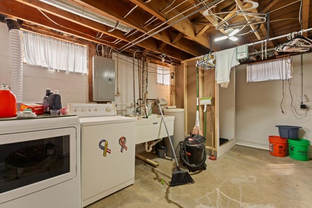 1539 7th Avenue NE, Rochester, MN 55906