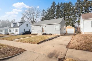 1539 7th Avenue NE, Rochester, MN 55906