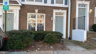 12635 FAIR CREST CT #124, Fairfax, VA 22033