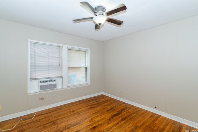 146 Vassar Ln Apt 1, San Antonio, TX 78212