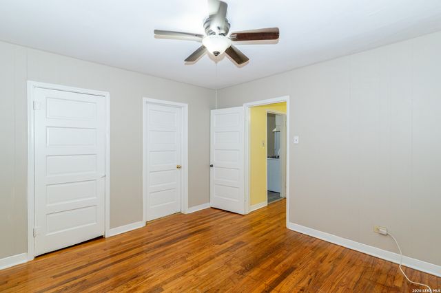 146 Vassar Ln Apt 1, San Antonio, TX 78212