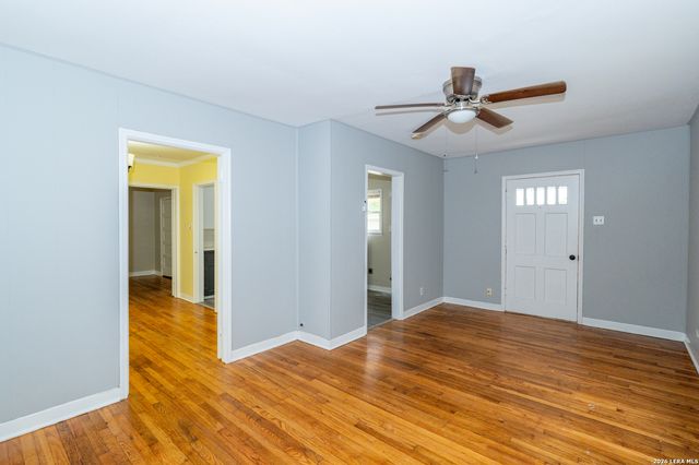 146 Vassar Ln Apt 1, San Antonio, TX 78212