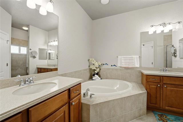 2156 MESIC HAMMOCK WAY, Venice, FL 34292