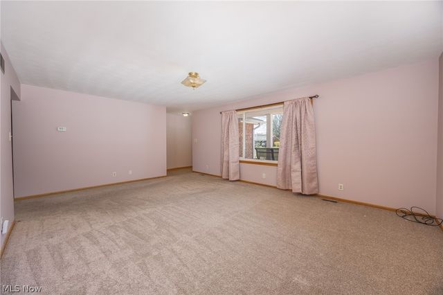 206 Ellsworth Drive, Marietta, OH 45750