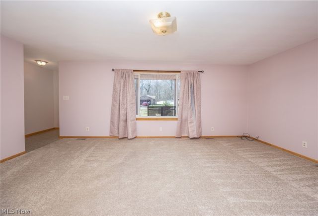 206 Ellsworth Drive, Marietta, OH 45750