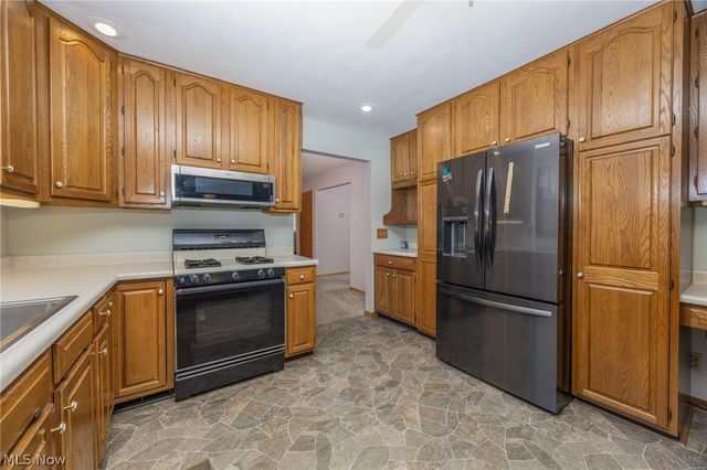 206 Ellsworth Drive, Marietta, OH 45750