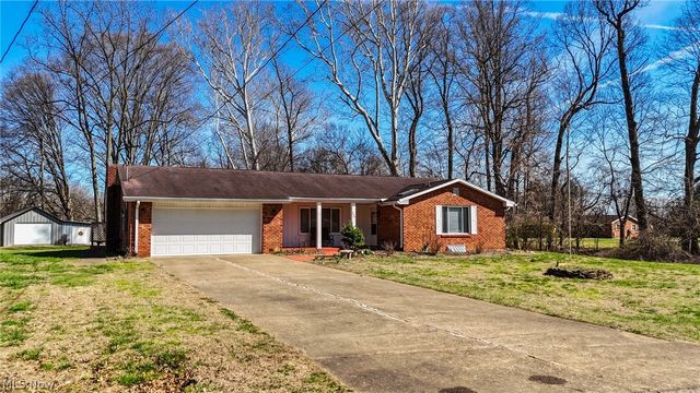 206 Ellsworth Drive, Marietta, OH 45750
