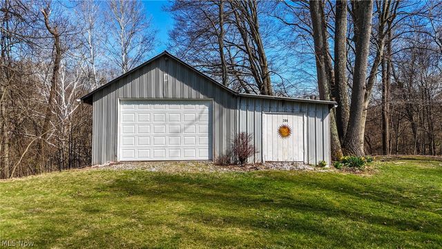 206 Ellsworth Drive, Marietta, OH 45750