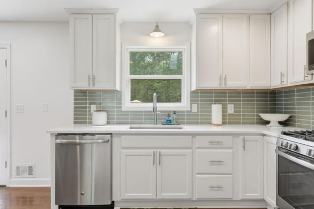 713 Emerald Ridge, Woodstock, GA 30189