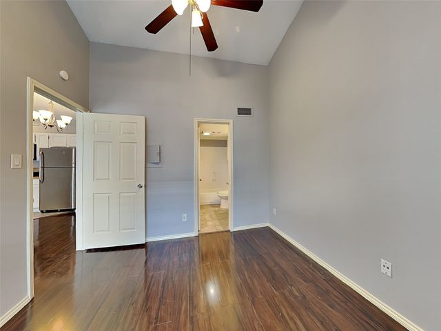 6108 Abrams 323, Dallas, TX 75231
