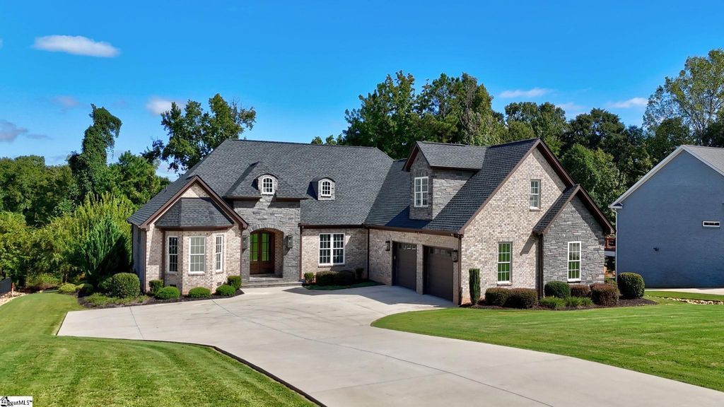 Image 1 of property listing at 305 Merriman Trail, Anderson, SC 29621