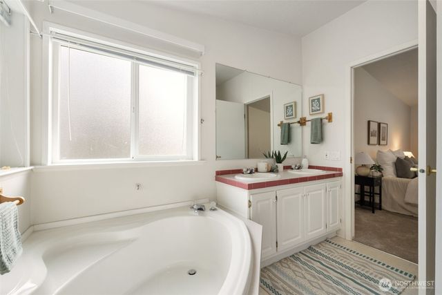 171 NE Averys Lane, Poulsbo, WA 98370