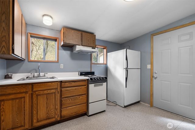 171 NE Averys Lane, Poulsbo, WA 98370