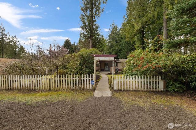 171 NE Averys Lane, Poulsbo, WA 98370