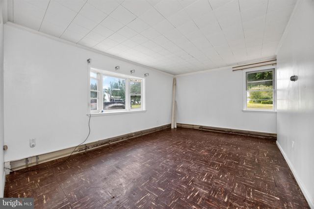 2114 STORE RD, Skippack, PA 19474