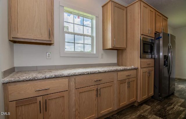 100 Cottonwood Court, Kenly, NC 27542