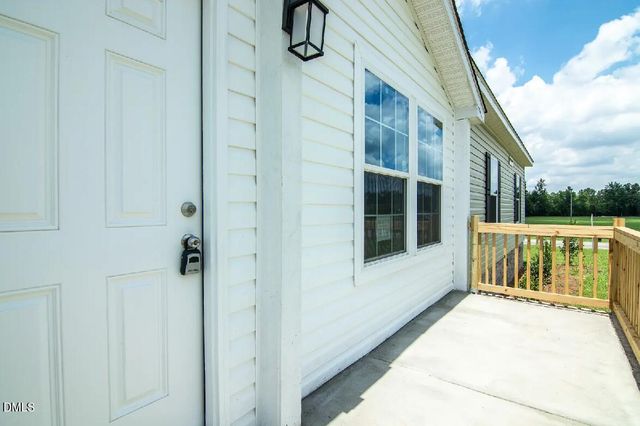 100 Cottonwood Court, Kenly, NC 27542