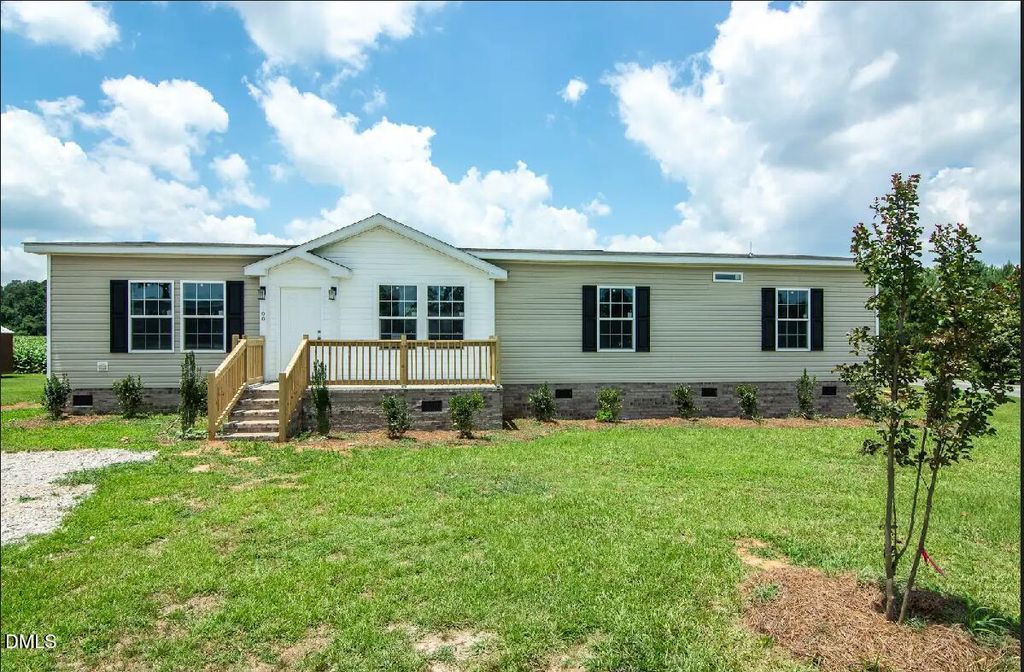 100 Cottonwood Court, Kenly, NC 27542