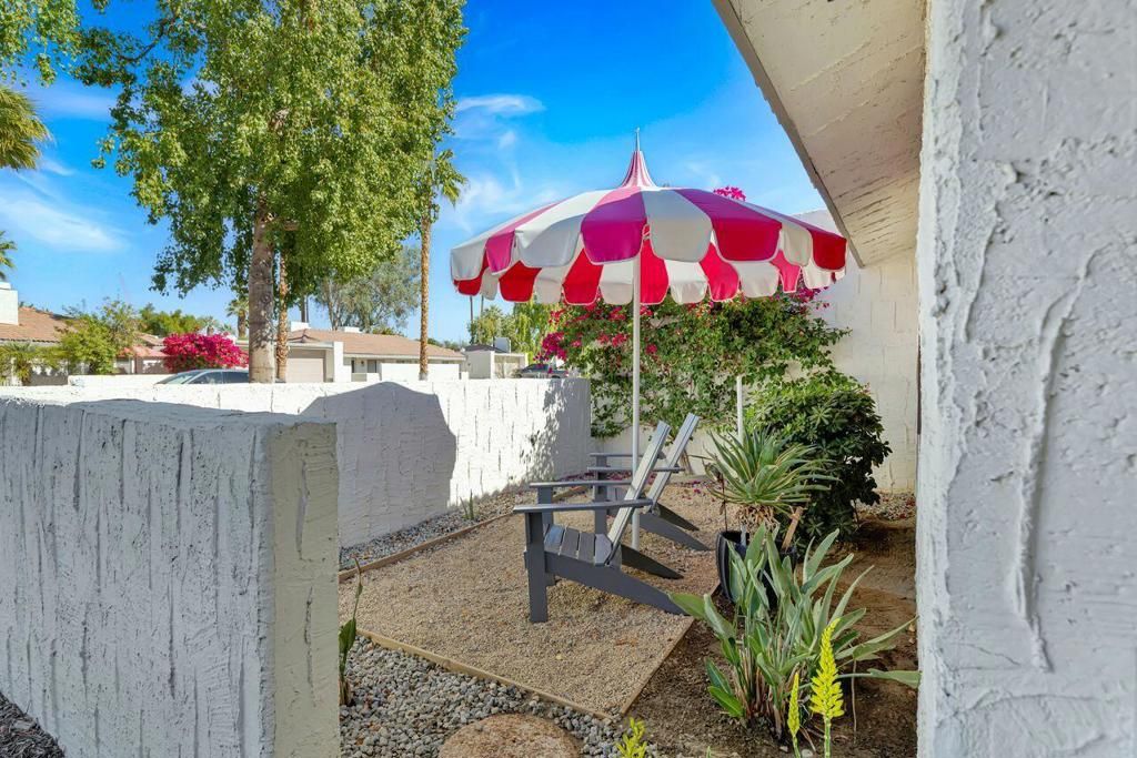 2113 Sunshine Way, Palm Springs, CA 92264