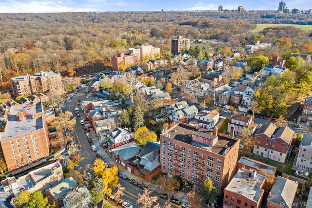 5730 Mosholu Avenue 4F, Bronx, NY 10471