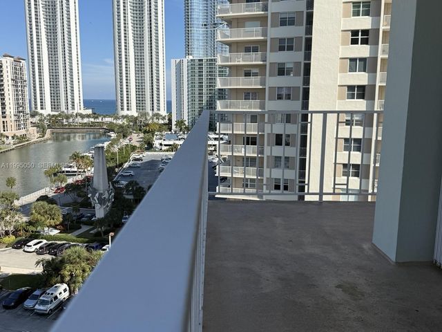 500 Bayview Drive 1031, Sunny Isles Beach, FL 33160