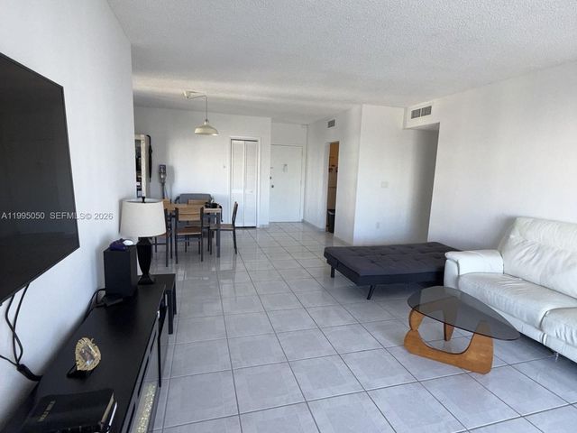 500 Bayview Drive 1031, Sunny Isles Beach, FL 33160