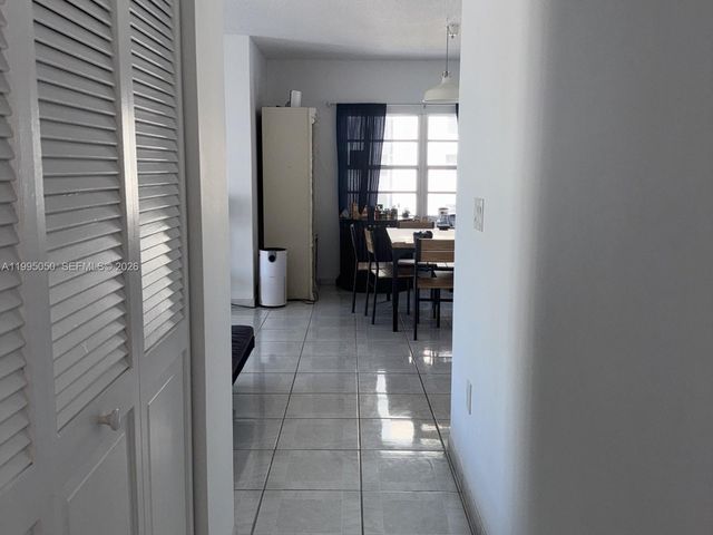 500 Bayview Drive 1031, Sunny Isles Beach, FL 33160