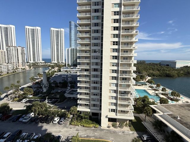 500 Bayview Drive 1031, Sunny Isles Beach, FL 33160