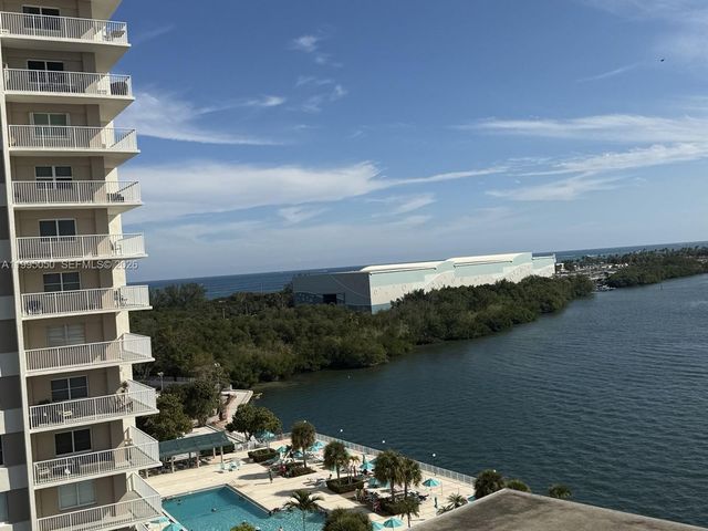 500 Bayview Drive 1031, Sunny Isles Beach, FL 33160