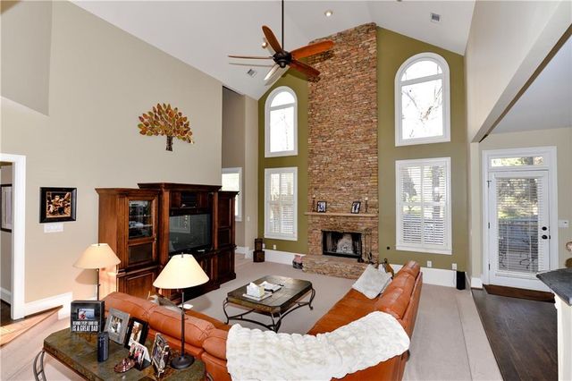 265 Windsor Gate Cove NE, Atlanta, GA 30342