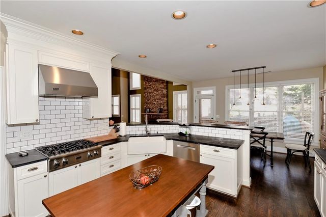 265 Windsor Gate Cove NE, Atlanta, GA 30342