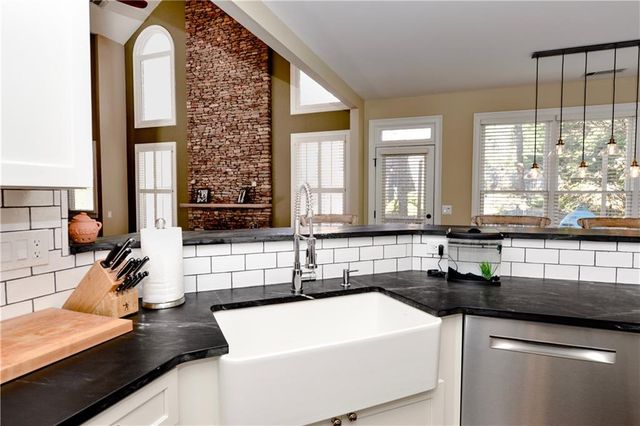 265 Windsor Gate Cove NE, Atlanta, GA 30342