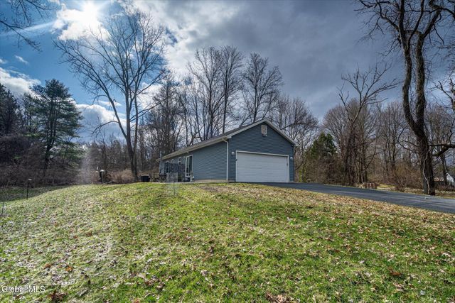 56 Meadowbrook Road, Queensbury, NY 12804